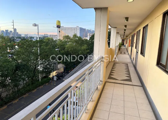 Apartment East Ortigas Mansions By Ma
